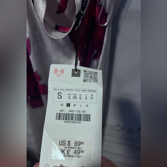 NWT Zara  dress maxi satin floral boho  SIZE XS
🚨FIRM  PRICE NO DISCOUNT - Picture 2 of 16